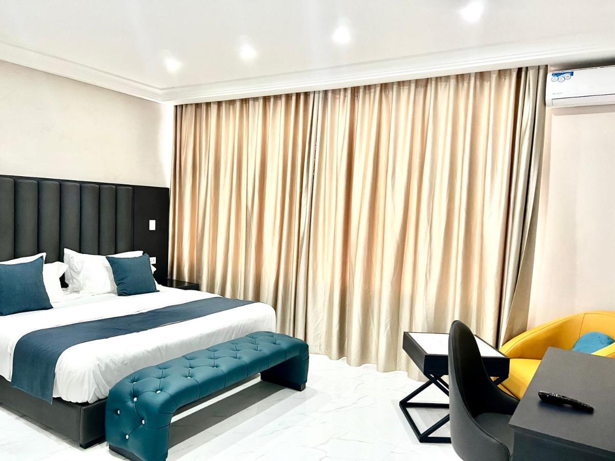Lifestyle Luxury Hotel And Residence Elwa ภายนอก รูปภาพ