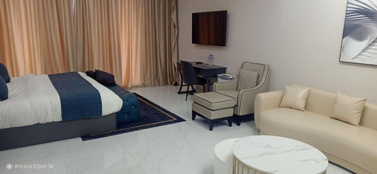 Lifestyle Luxury Hotel And Residence Elwa ภายนอก รูปภาพ